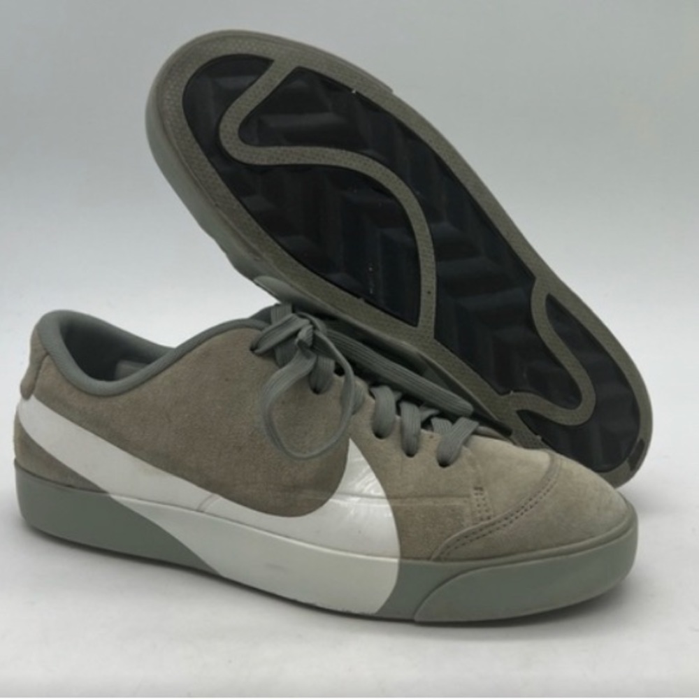 Nike AV2253-300 Women's Size 7 Blazer City Low Mica Green Shoes.